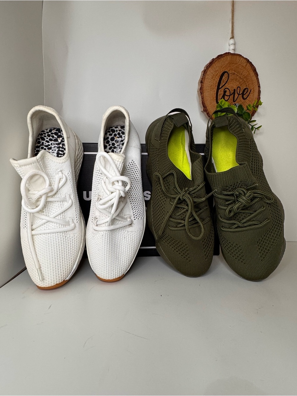 Knit Lace-Up Slip-On Women’s Sneakers in White and Olive SET